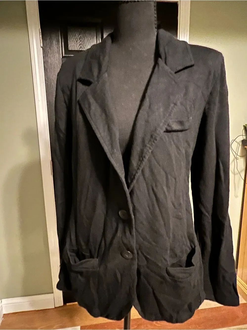 Tart Black Women's Tailored Casual Blazer